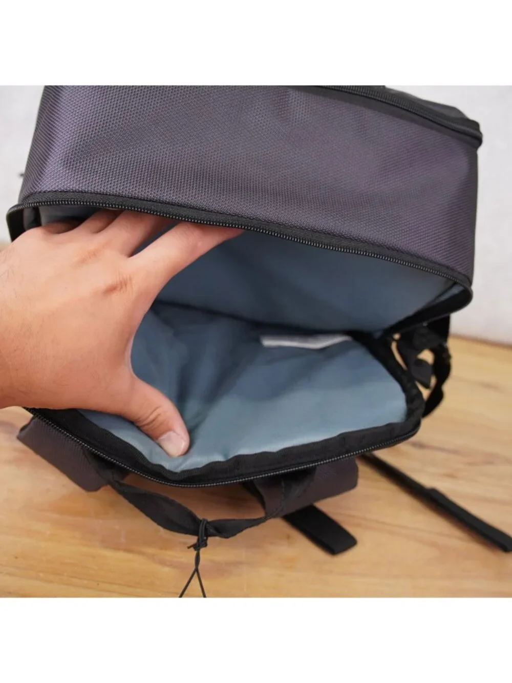 Manfrotto Metropolitan Camera Backpack Gray Multi Pockets Padded Protection NWT